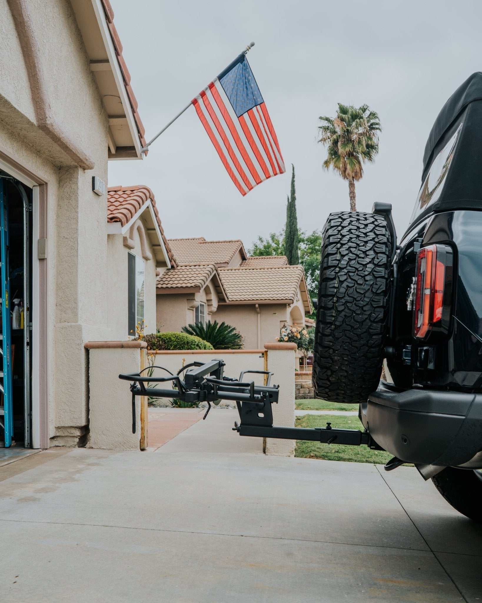 Hitch Extender - 7" Hollywood Racks Accessories