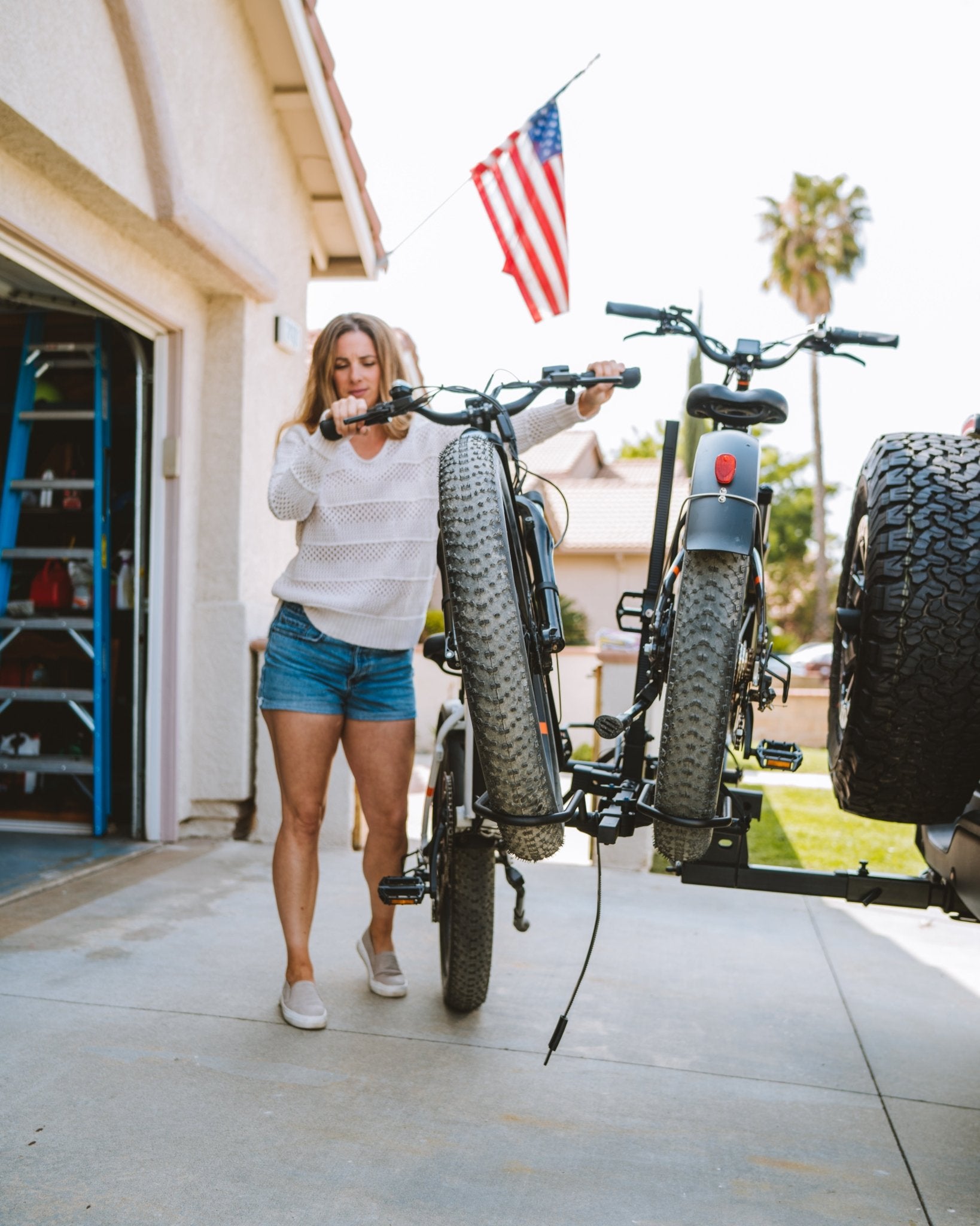 Hitch Extender - 7" Hollywood Racks Accessories