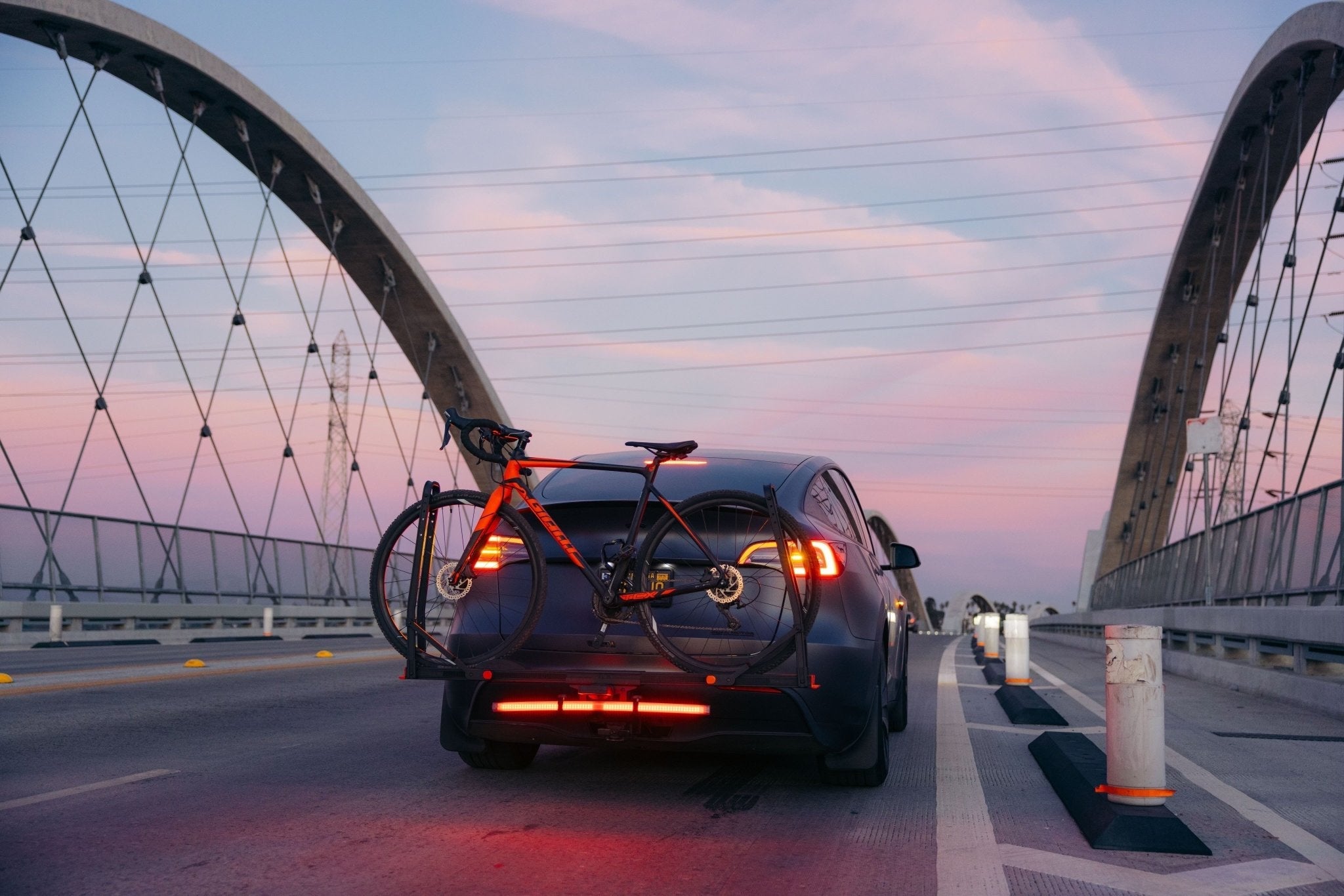 CrossTrack LED Safety Light Bar Hollywood Racks Accessories